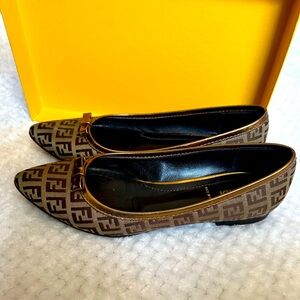 🤎✨Fendi Monogram Ballerina Flats✨🤎
